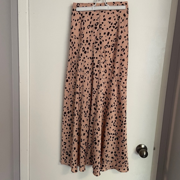 Ever New MIDI Skirt - Picture 2 of 7